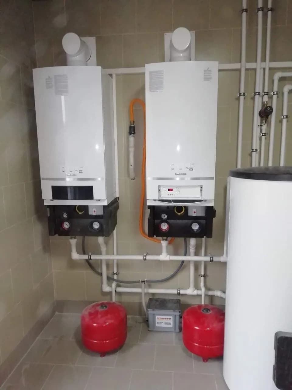 Каскад Buderus с многоконтурной разводкой 2