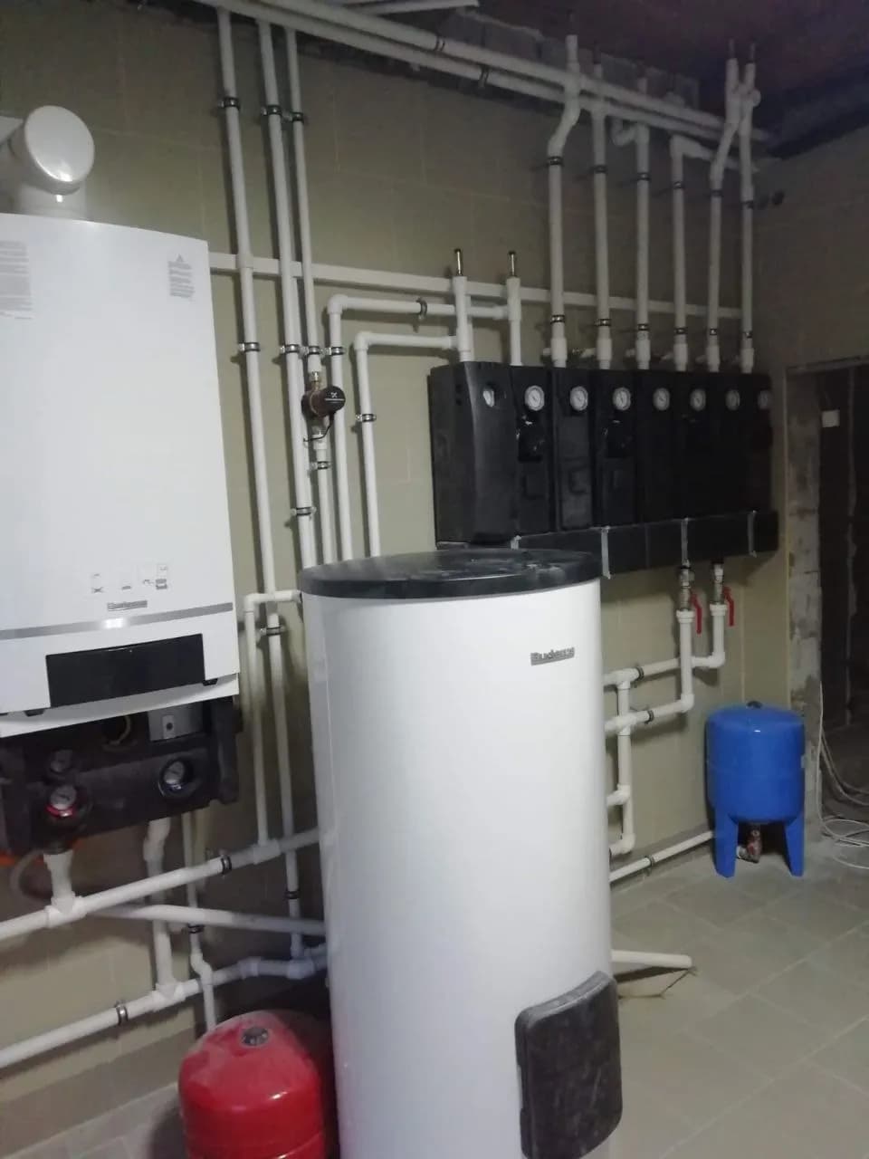 Каскад Buderus с многоконтурной разводкой 3