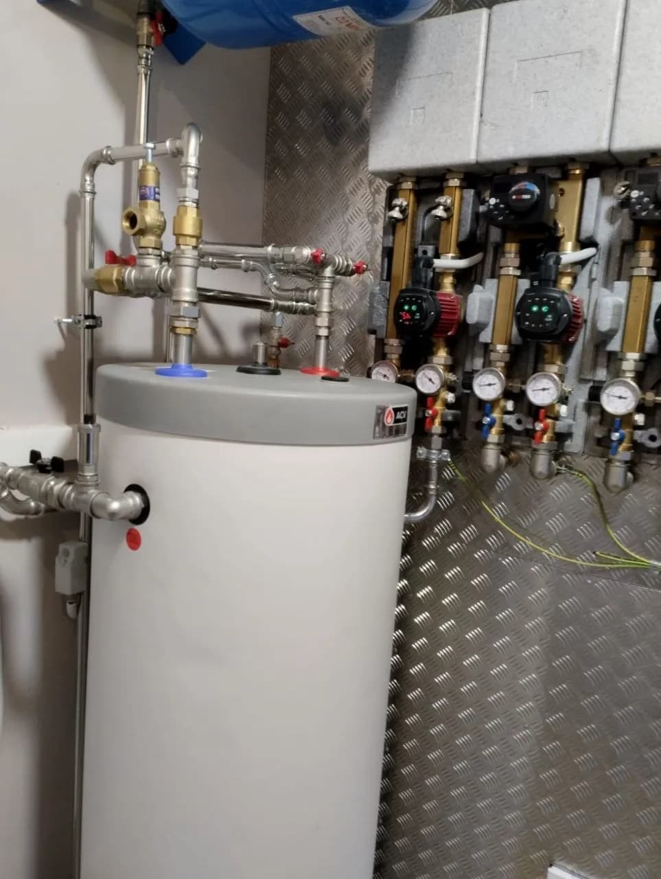 Монтаж котельной частного дома на базе Buderus 3